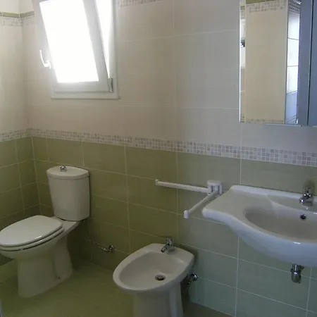 Magi - Begonia Apartment Ponza